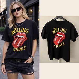 The Rolling Stones Black Band Graphic T Shirt Size Large.